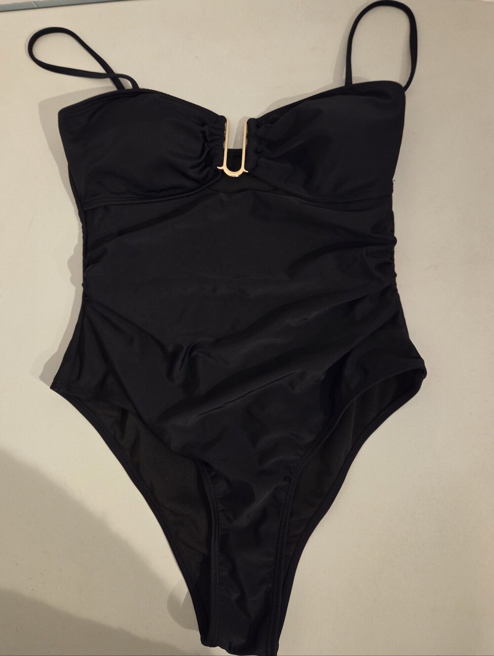 Black 1 Piece Swimsuit Lined Padded Size Small Classic Beach Vacation